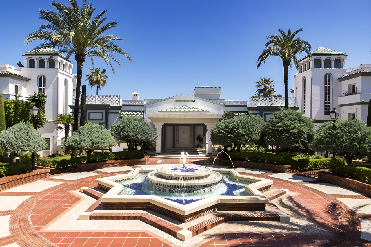 Flat in Estepona, Spain, 117 m² - picture 7