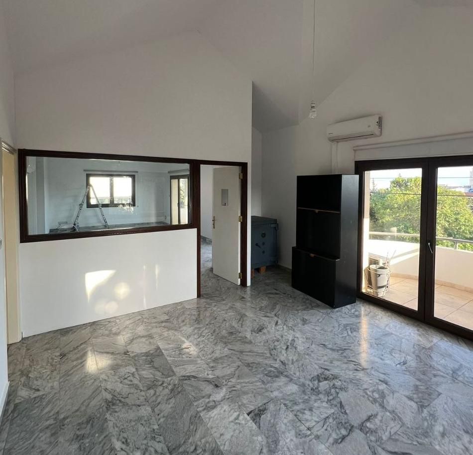 Office in Agios Athanasios, Cyprus, 275 m² - picture 5