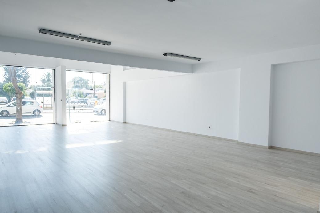 Proprietà commerciale a Larnaca, Cipro, 2 130 m² - foto 6