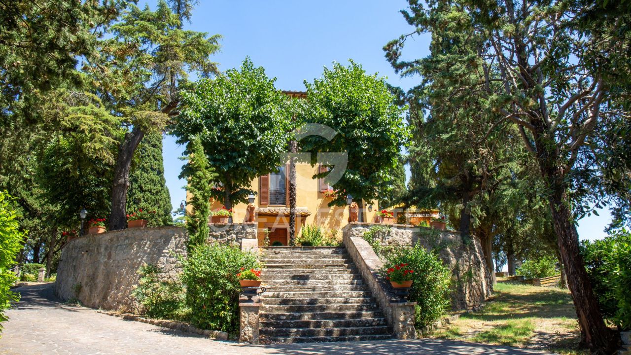 Villa à Chiusi, Italie, 893.55 m² - image 4
