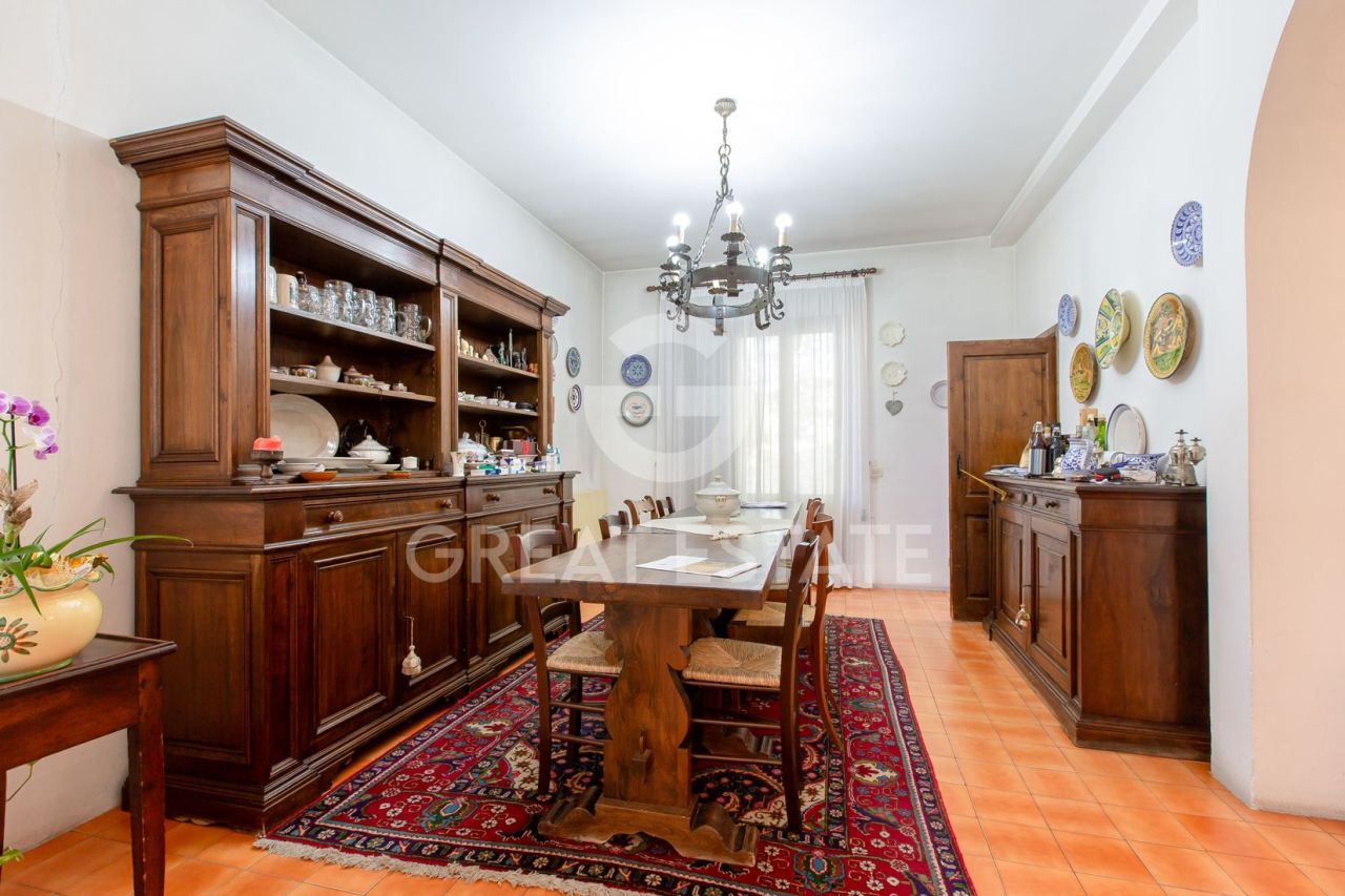 Casa en Castiglion Fiorentino, Italia, 455.45 m² - imagen 15