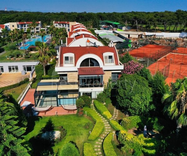 Villa in Belek, Türkei, 400 m² - Foto 1
