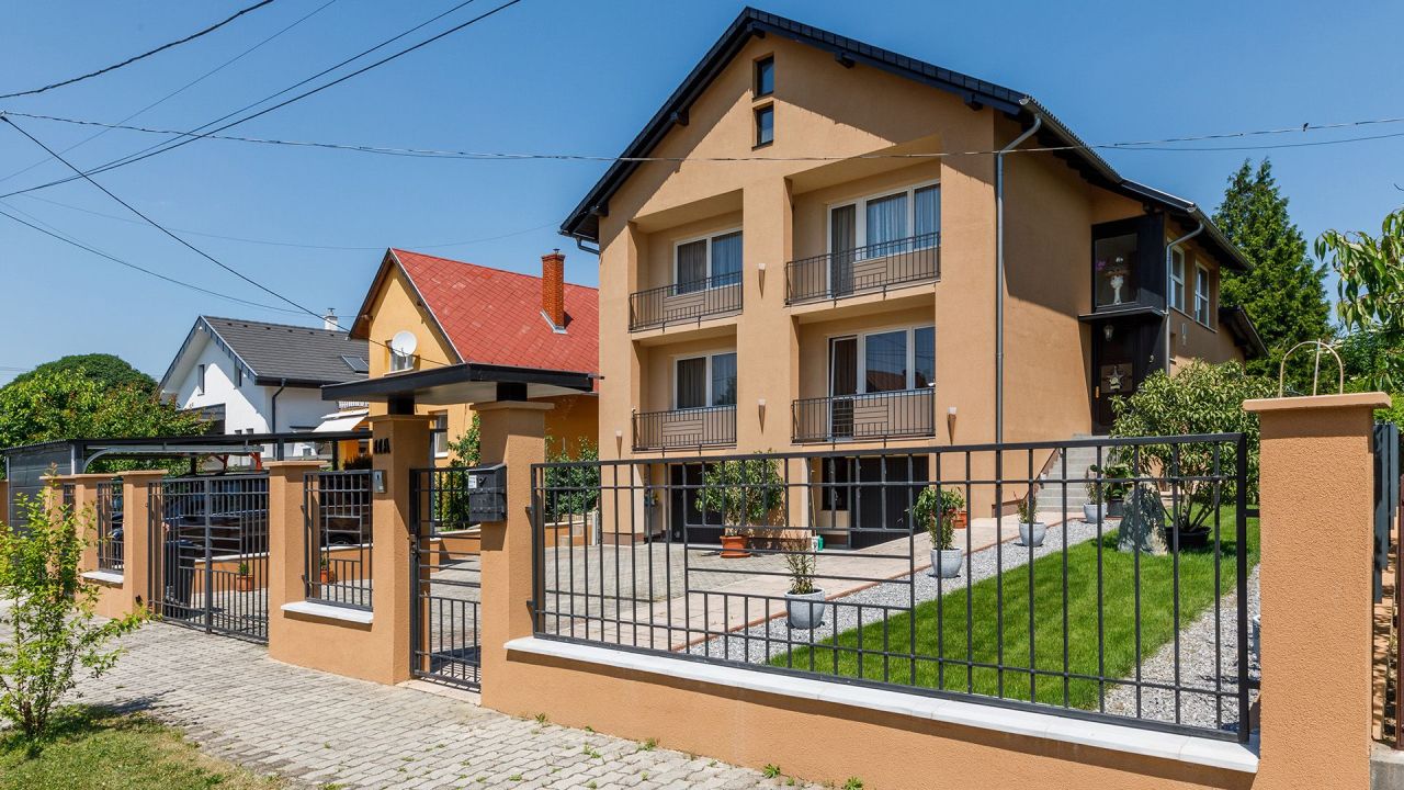 House in Heviz, Hungary, 369 m² - picture 2