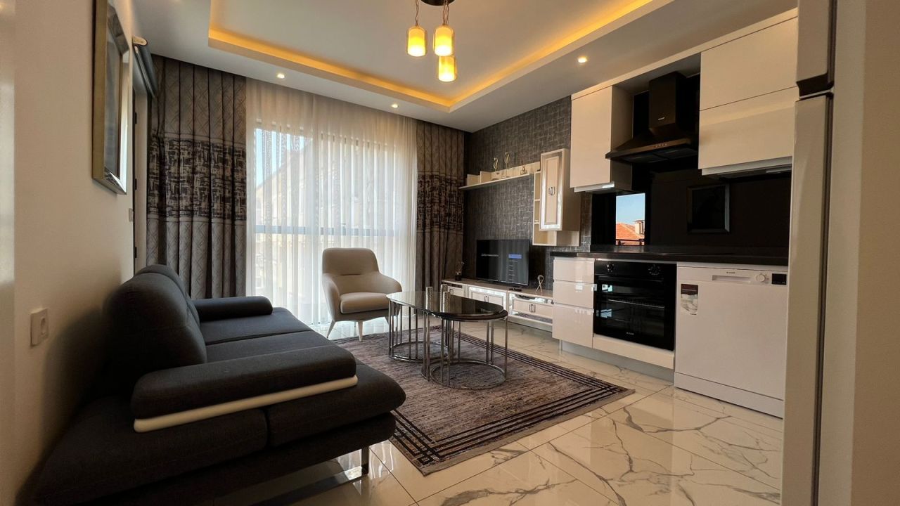 Flat in Alanya, Turkey, 55 m² - picture 1