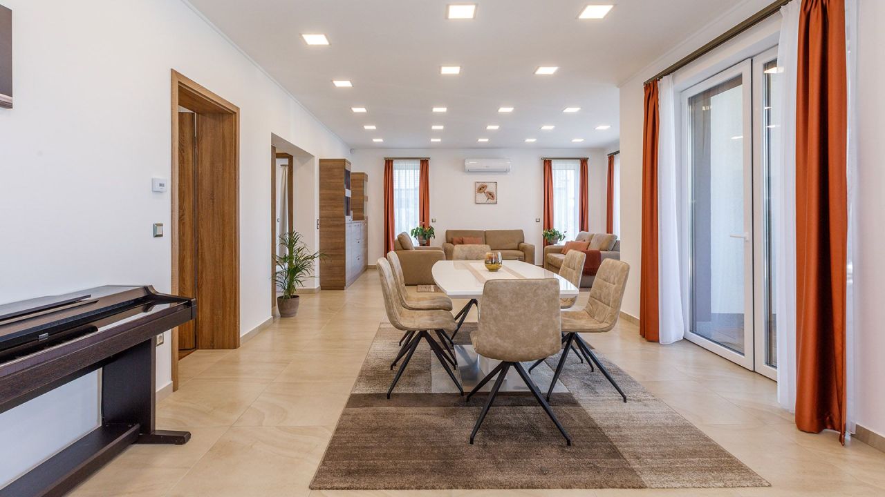 Maison à Keszthely, Hongrie, 182 m² - image 13