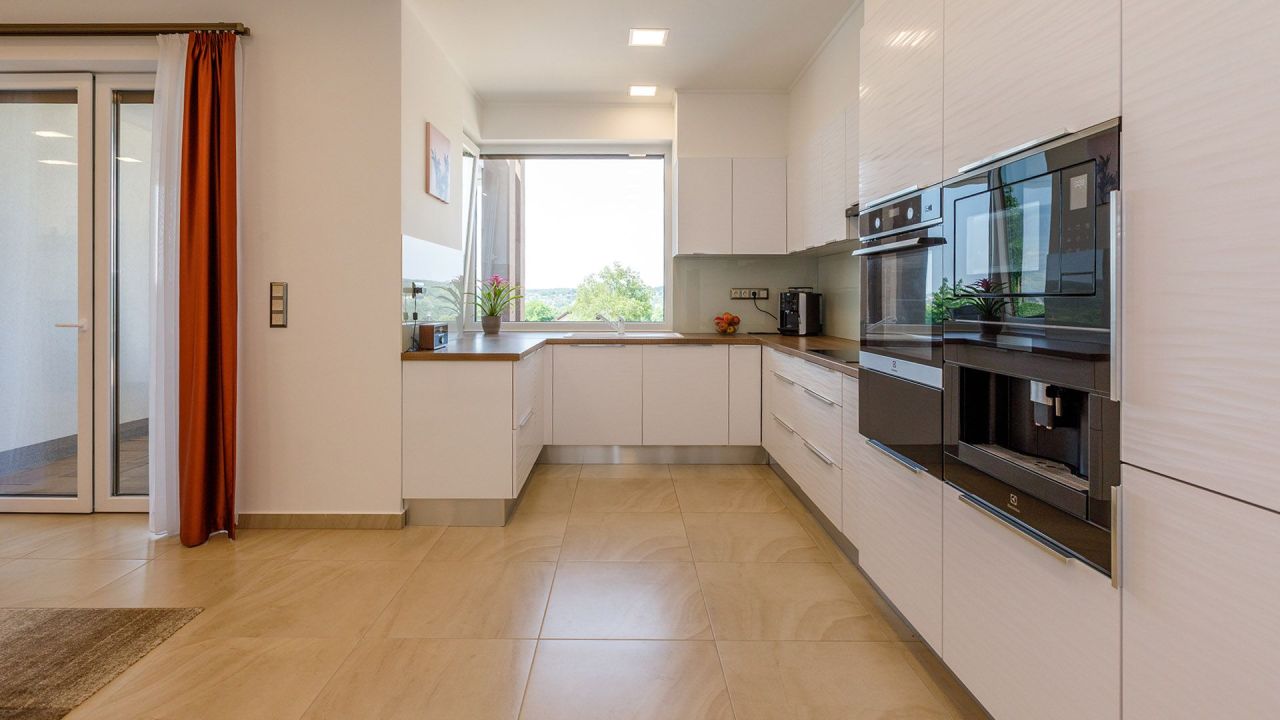 Maison à Keszthely, Hongrie, 182 m² - image 14