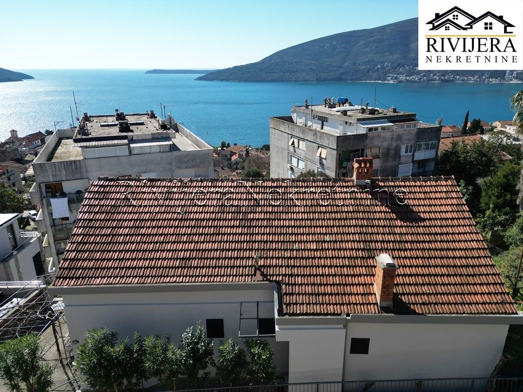 Casa a Herceg-Novi, Montenegro, 372 m² - foto 11