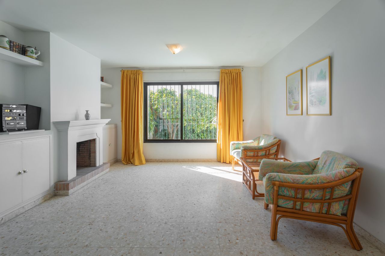 Haus in Marbella, Spanien, 225 m² - Foto 1