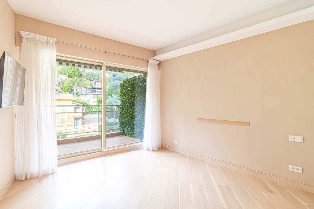 Apartment in Saint Roman, Monaco, 211 m² - picture 8