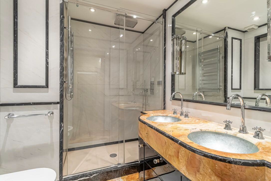 Apartment in Saint Roman, Monaco, 211 m² - picture 10