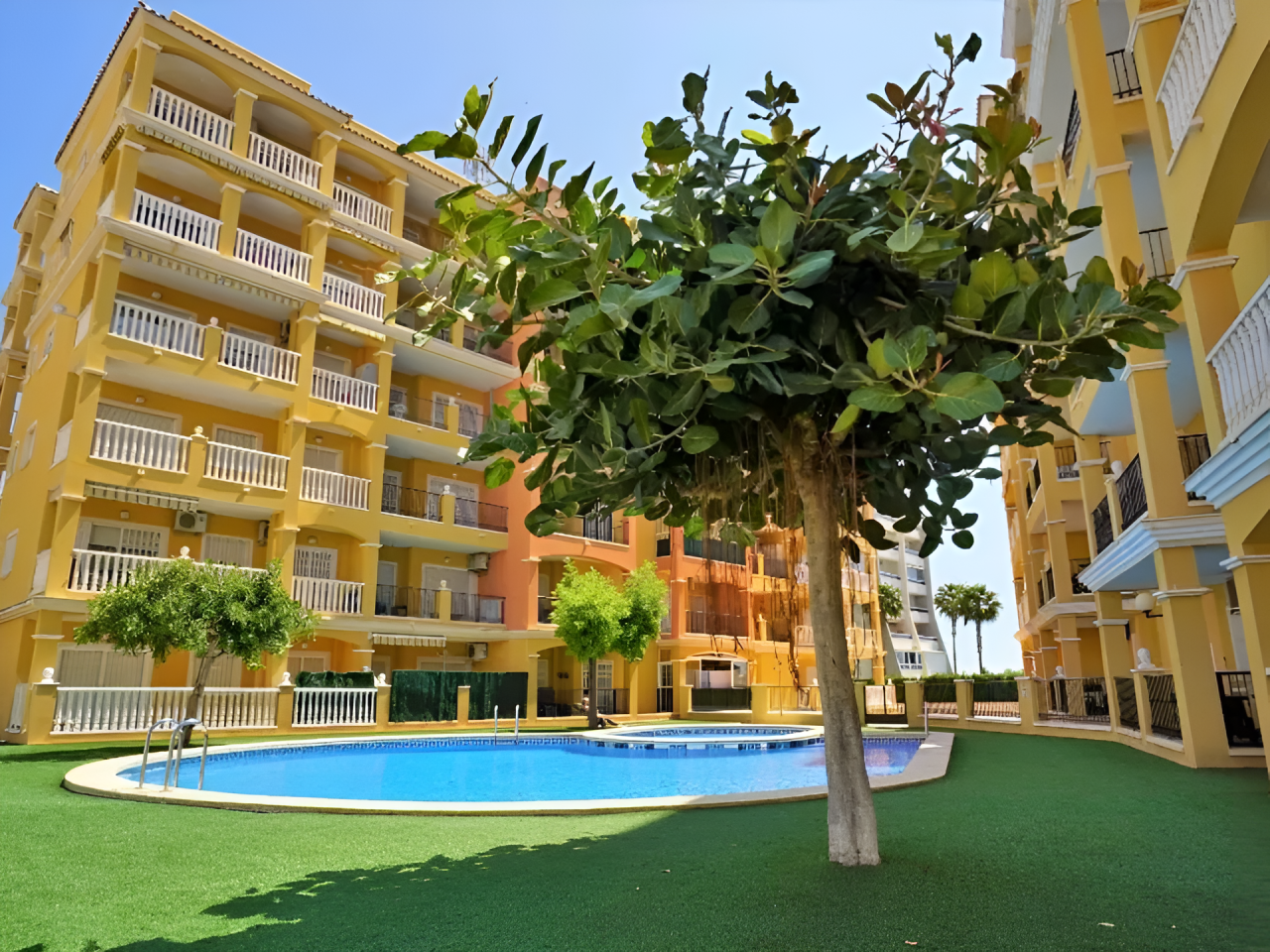 Flat in Torrevieja, Spain, 50 m² - picture 2