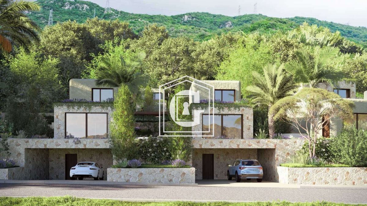 Villa in Lastva, Montenegro, 168 m² - Foto 1