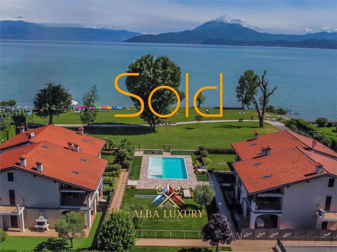 Apartamento en Sirmione, Italia, 200 m² - imagen 1