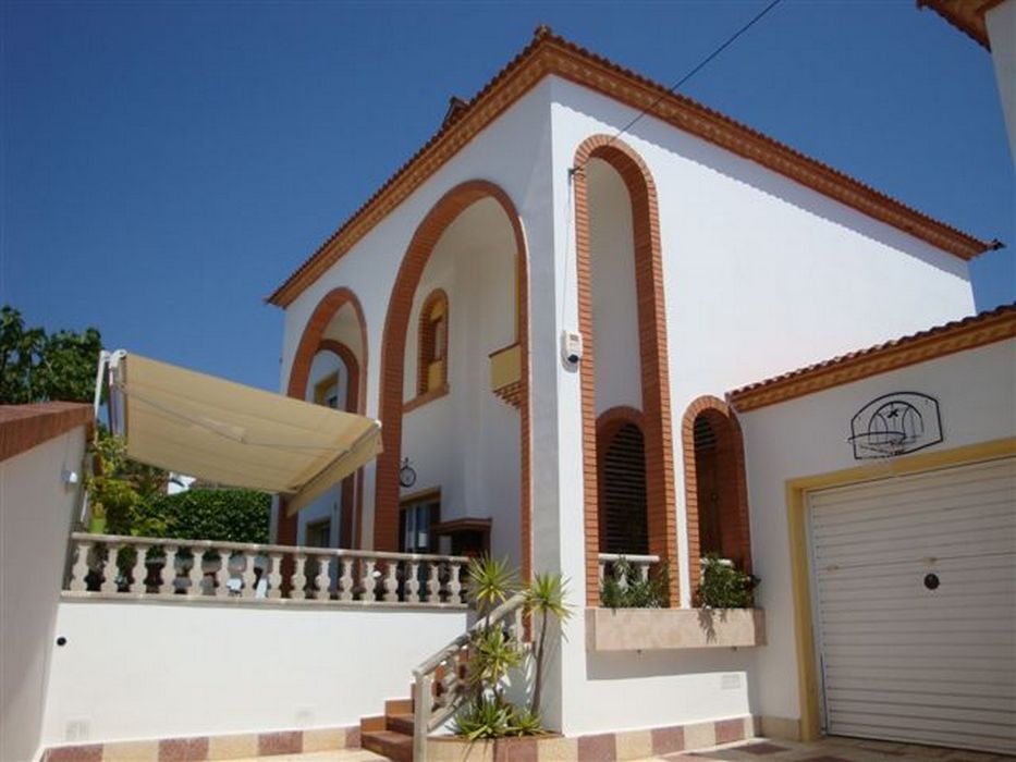 Casa adosada en Calafell, España, 200 m² - imagen 1
