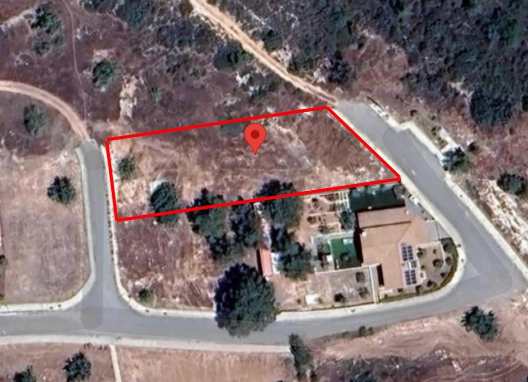 Terrain à Souni, Chypre, 1 634 m² - image 1