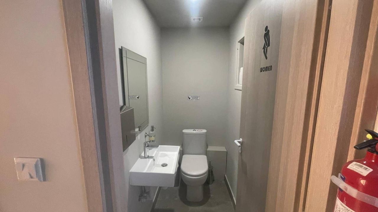 Propiedad comercial en Agia Napa, Chipre, 40 m² - imagen 9