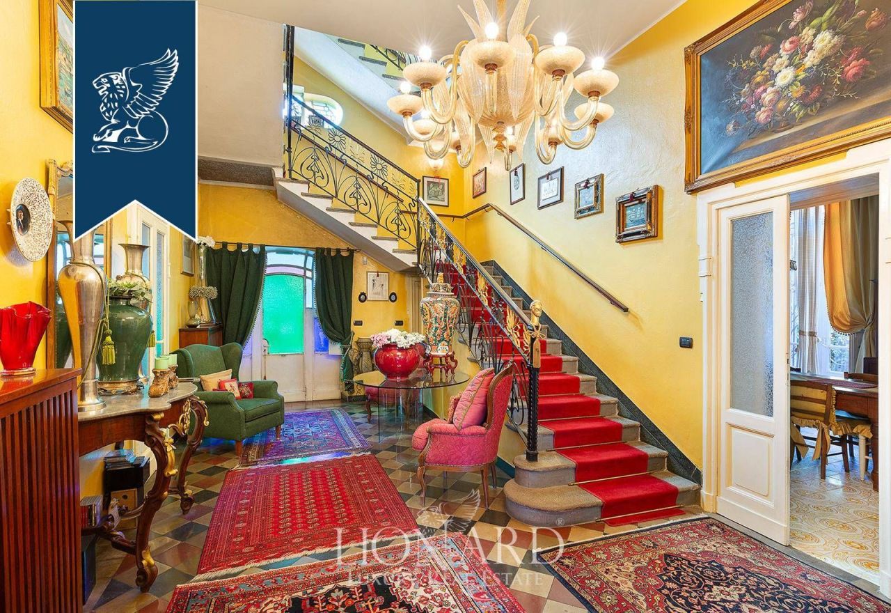 Villa a Sesto Calende, Italia, 800 m² - foto 4