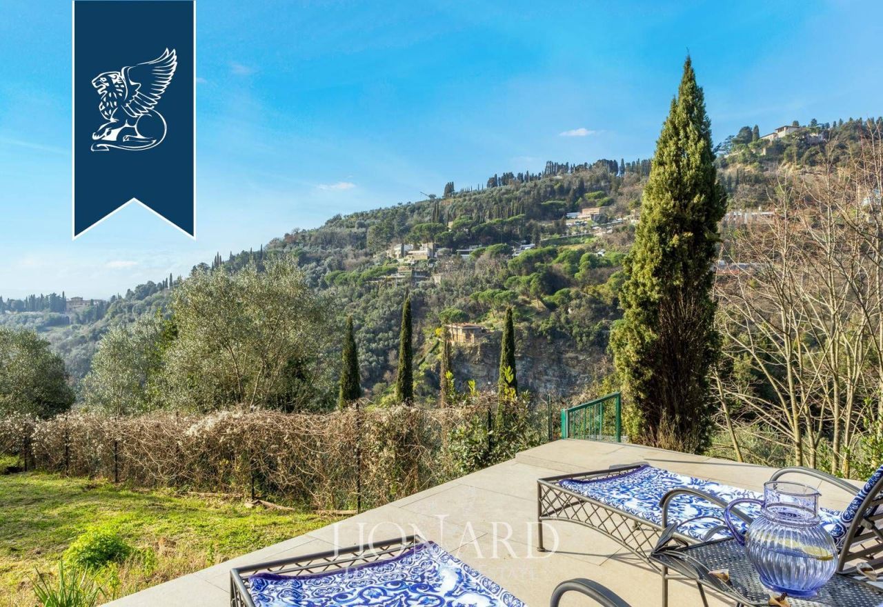 Villa en Florencia, Italia, 350 m² - imagen 8