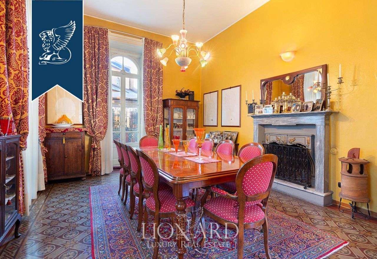 Villa a Sesto Calende, Italia, 800 m² - foto 8