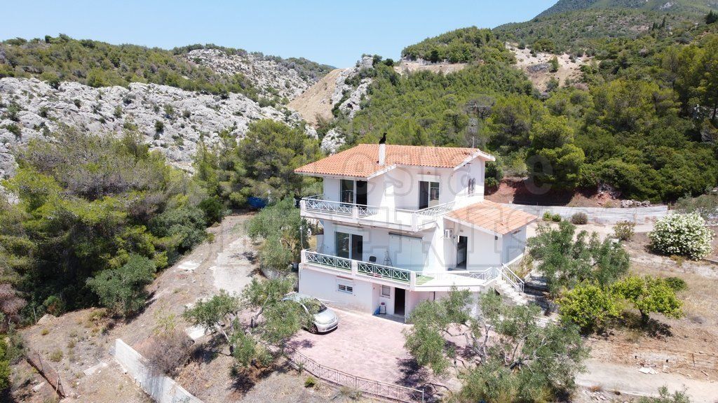 House in Loutraki, Greece, 184 m² - picture 1