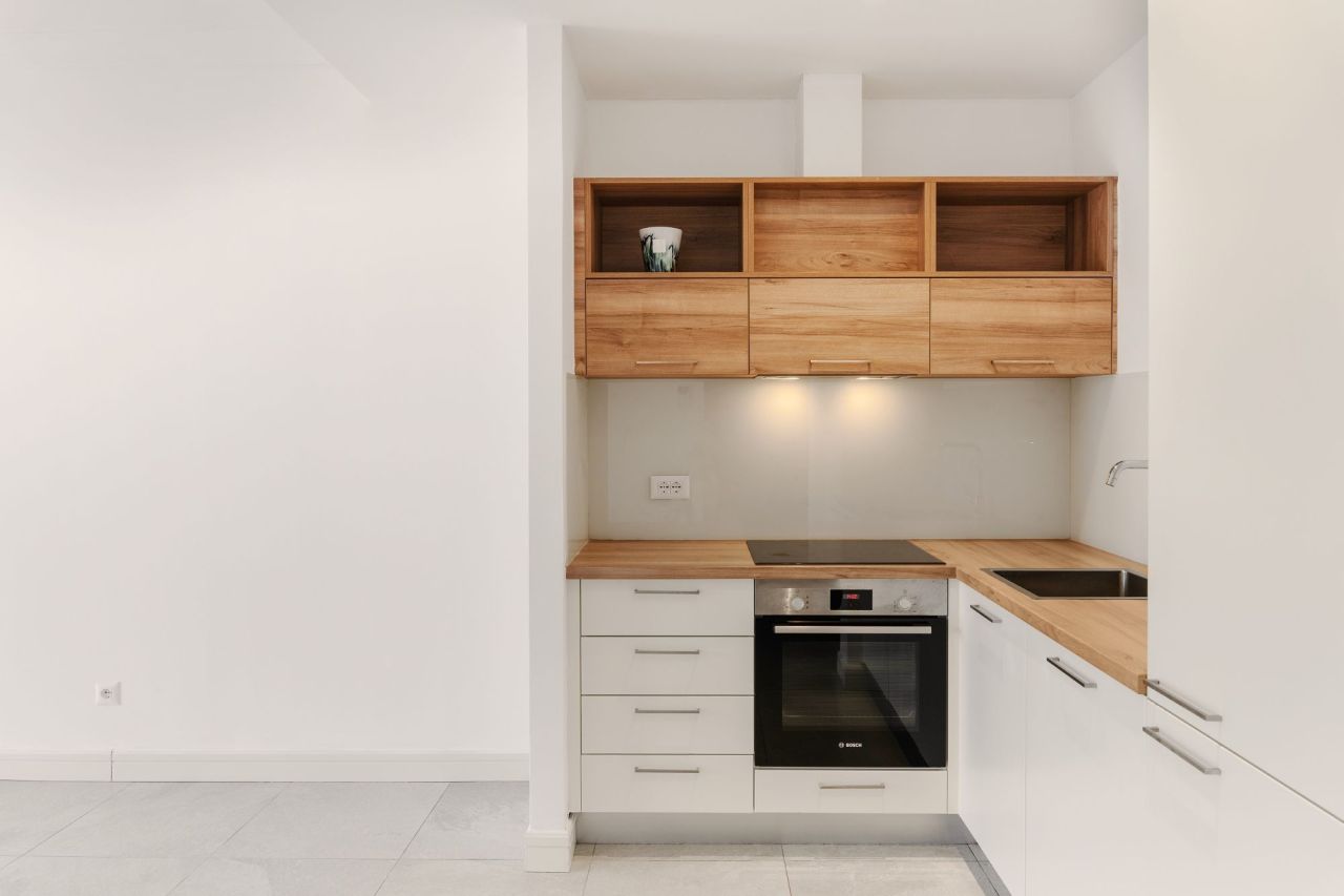 Appartamenti a Tivat, Montenegro, 80 m² - foto 2