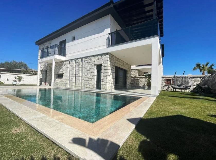 Villa in Cesme, Turkey, 160 m² - picture 1