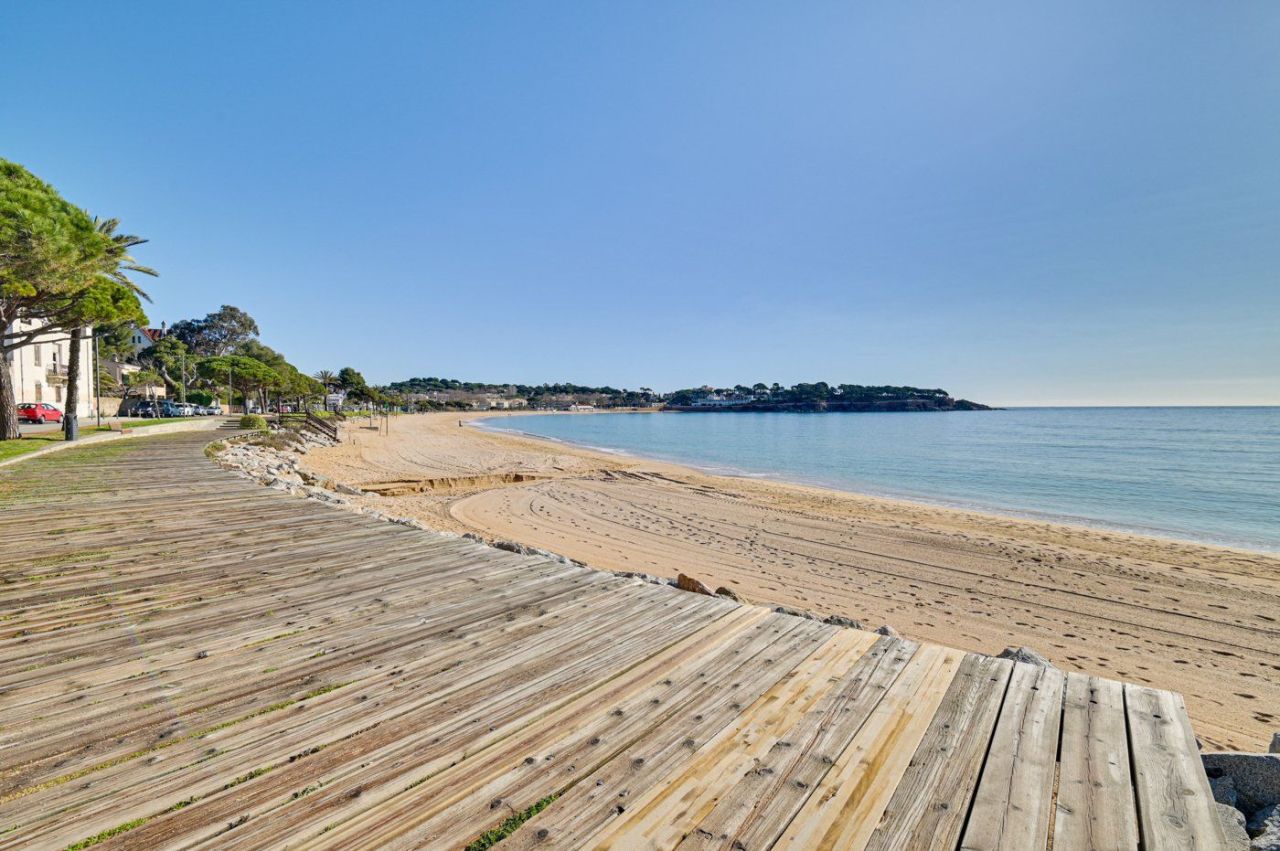 Flat on Costa Brava, Spain, 215 m² - picture 18