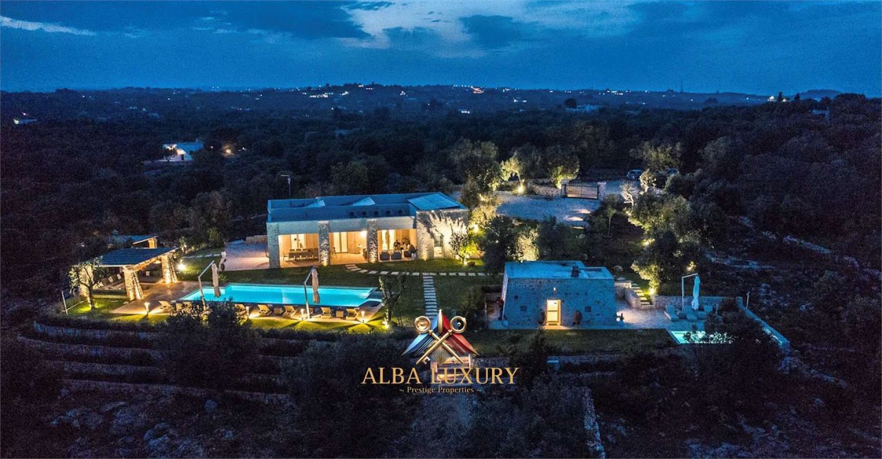 Villa in Ostuni, Italy, 700 m² - picture 4