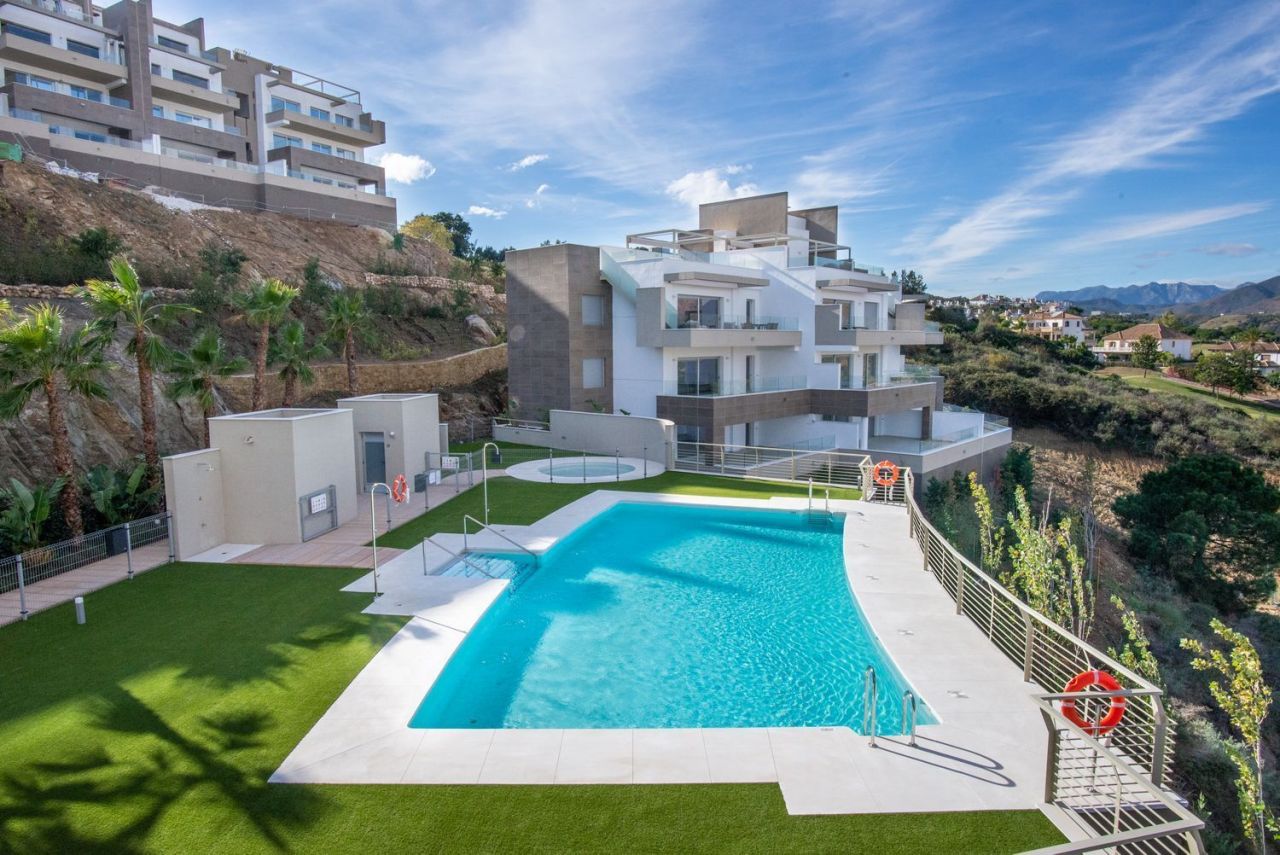 Apartment in Mijas, Spain, 123 m² - picture 2