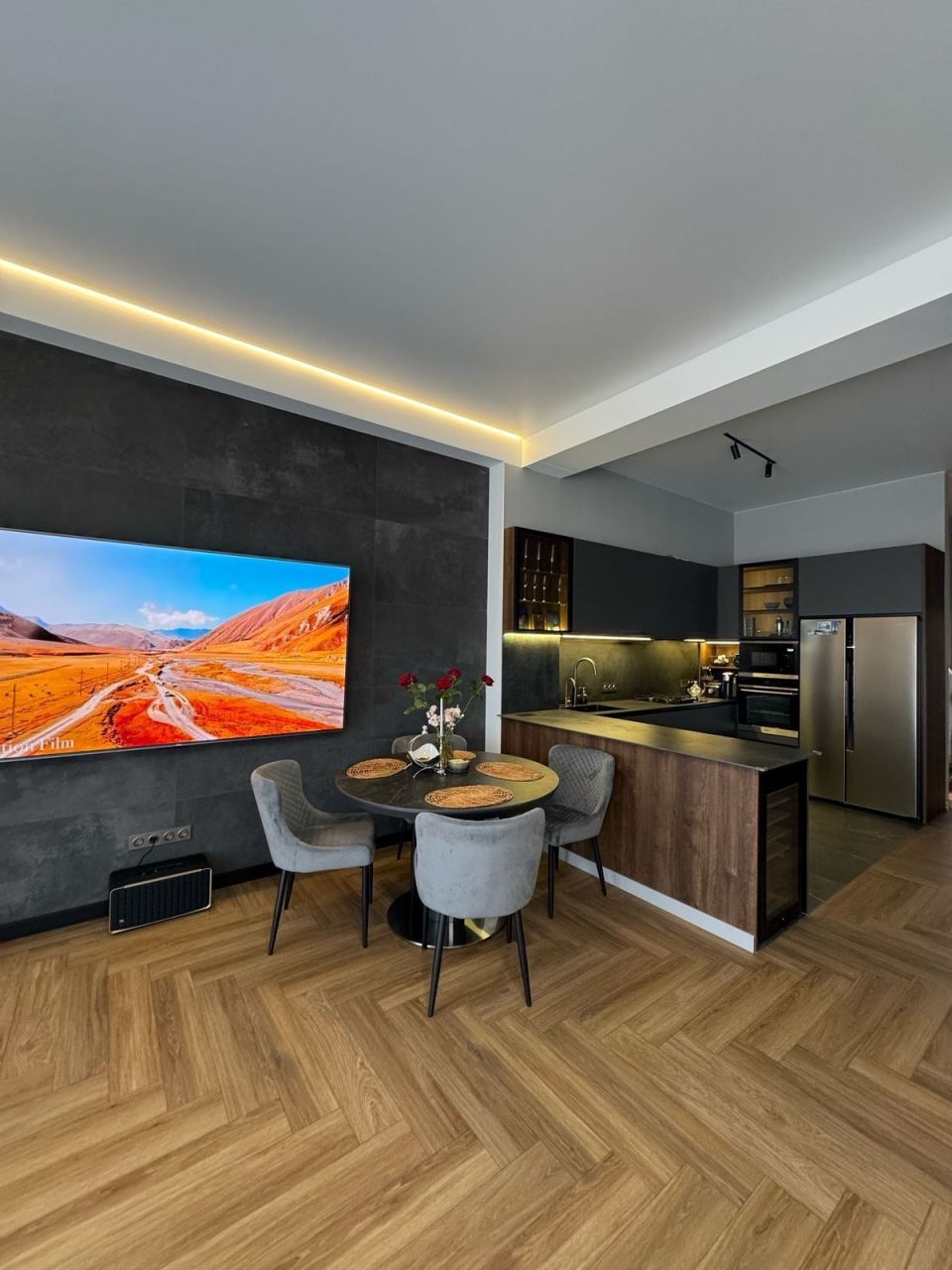 Wohnung in Tiflis, Georgien, 139 m² - Foto 1