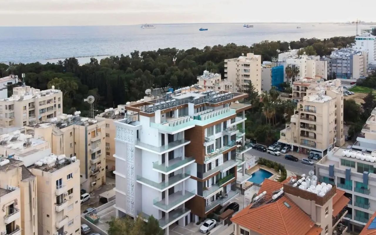 Flat in Limassol, Cyprus, 100 m² - picture 1