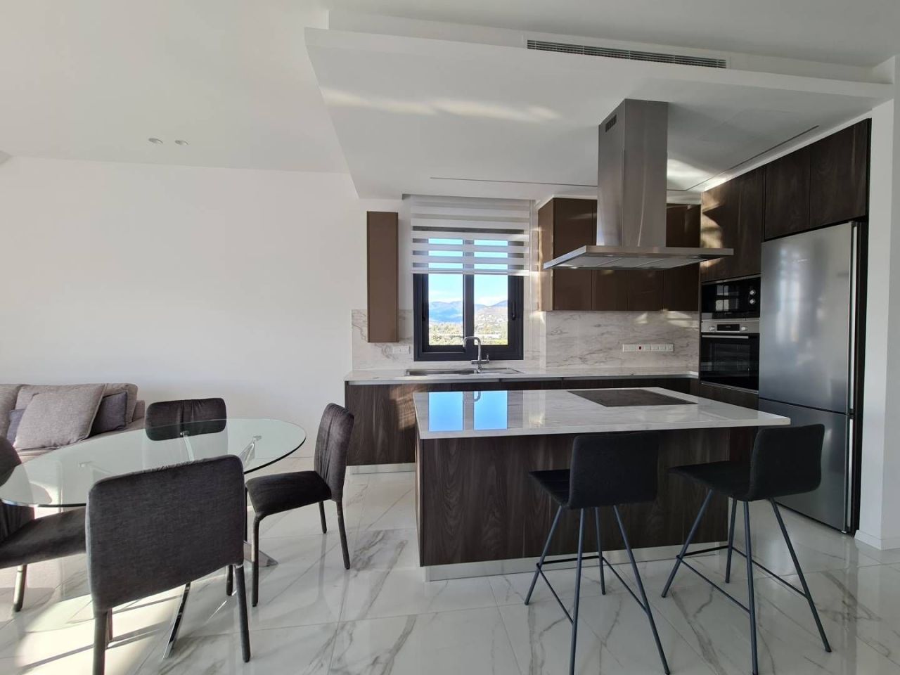 Piso en Germasogeia, Chipre, 112 m² - imagen 1