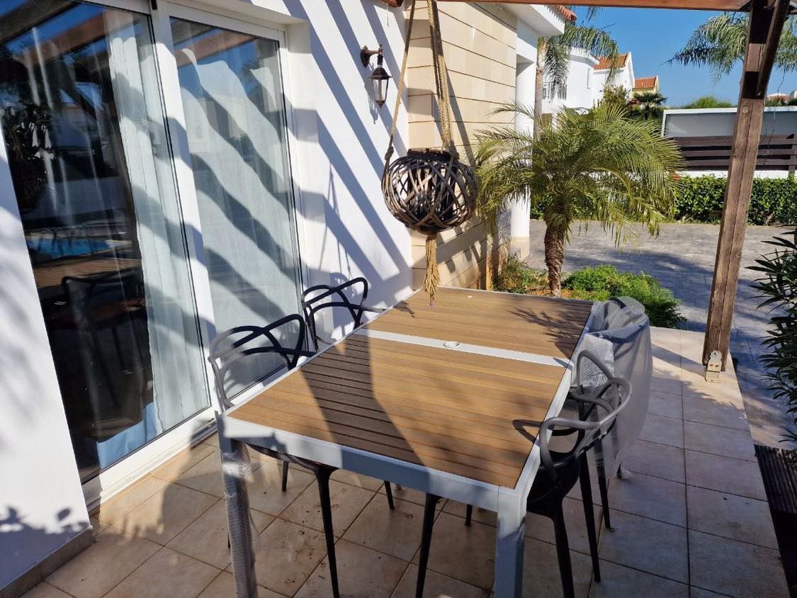 Casa en Agia Napa, Chipre, 93 m² - imagen 2