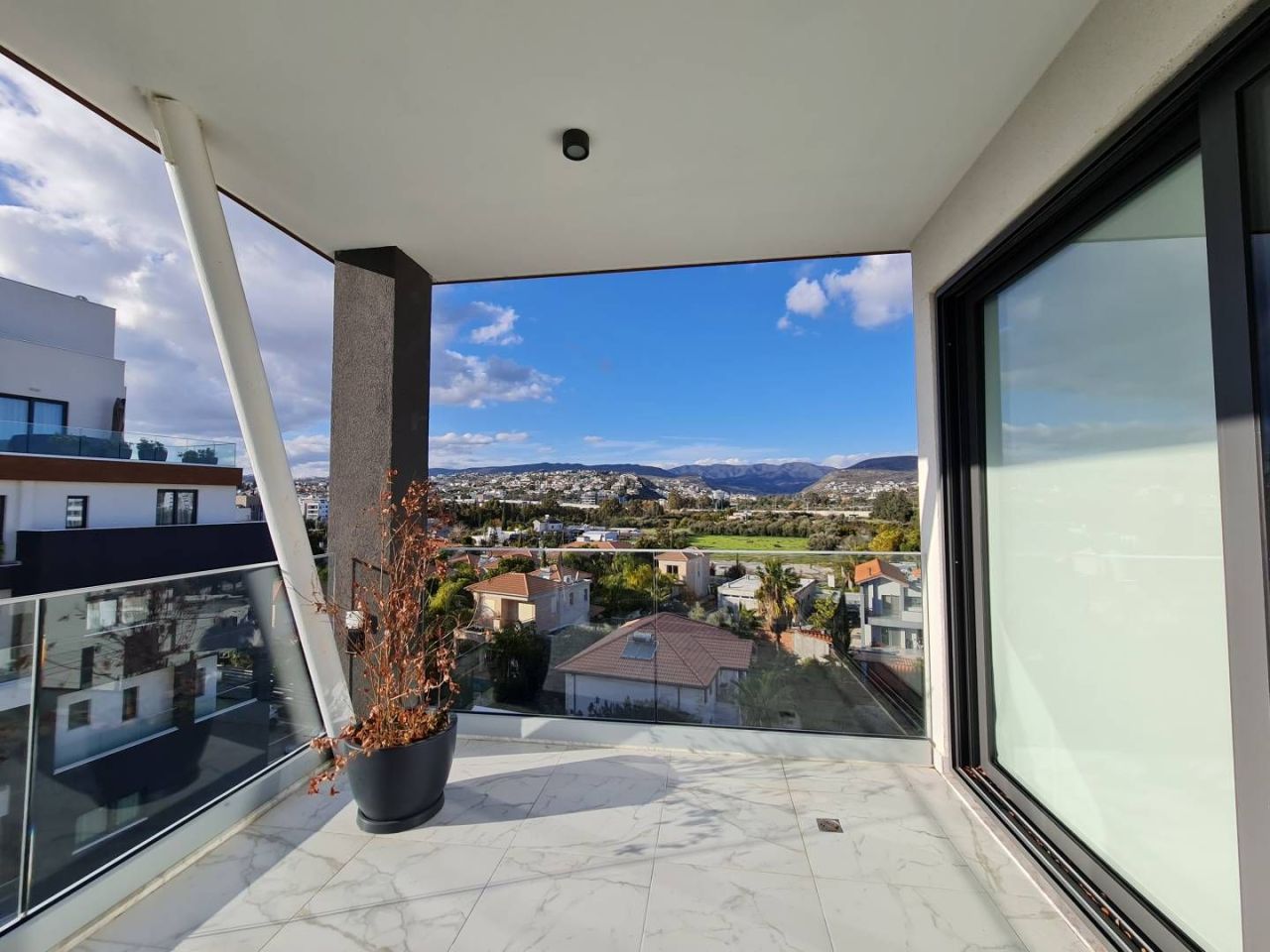 Appartamento a Germasogeia, Cipro, 101 m² - foto 2