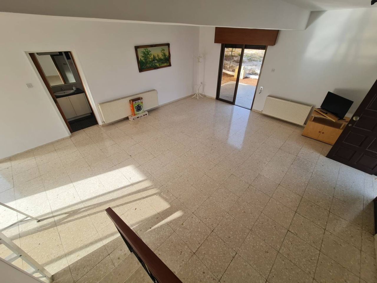 Casa en Lárnaca, Chipre, 300 m² - imagen 4