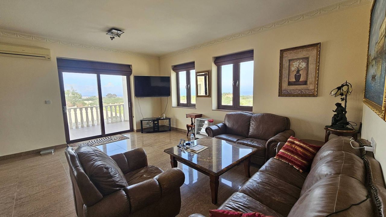 Maison à Protaras, Chypre, 495 m² - image 5