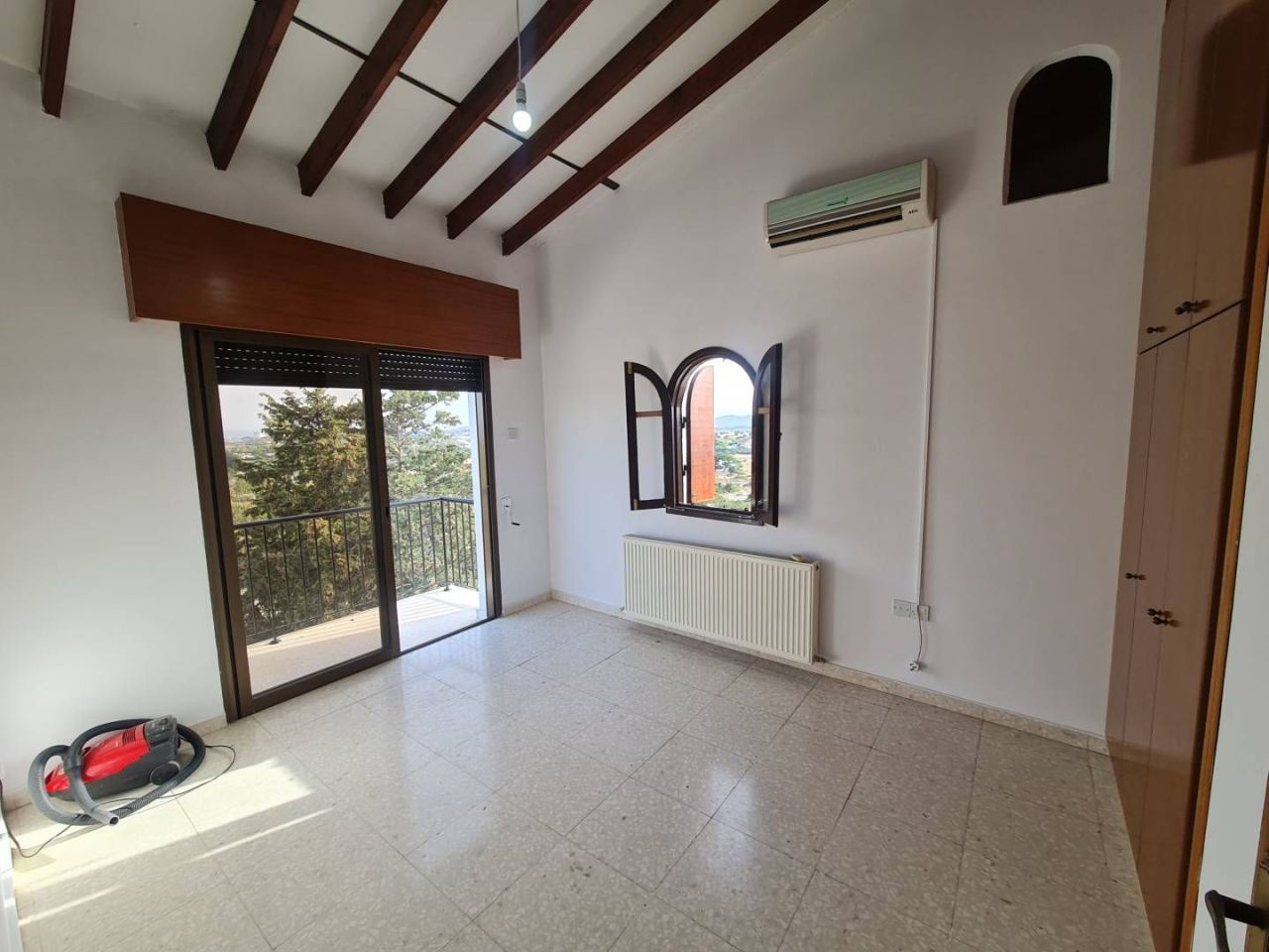 Casa en Lárnaca, Chipre, 300 m² - imagen 8