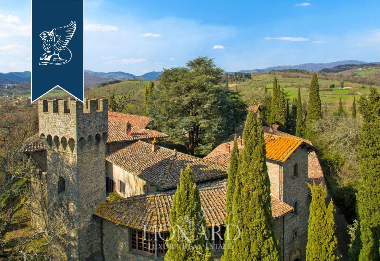 Castle in Florence, Italy, 5 000 m² - picture 1