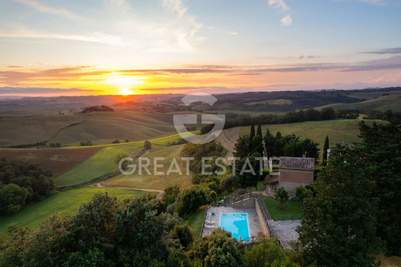 Maison à Volterra, Italie, 287.55 m² - image 2