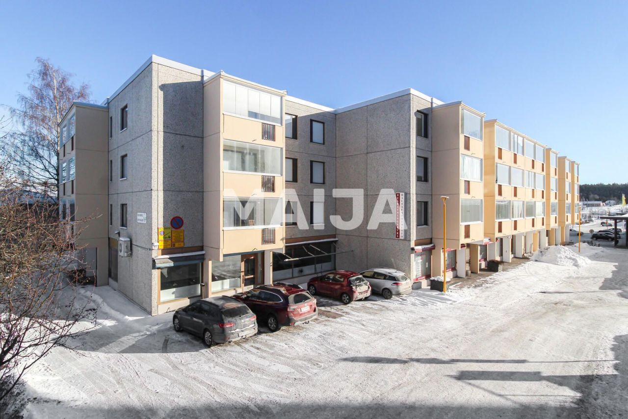 Oficina en Sipoo, Finlandia, 111 m² - imagen 1