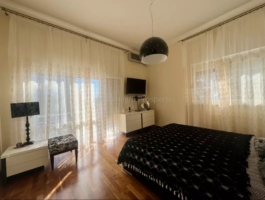 Villa in Bar, Montenegro, 360 m² - picture 2