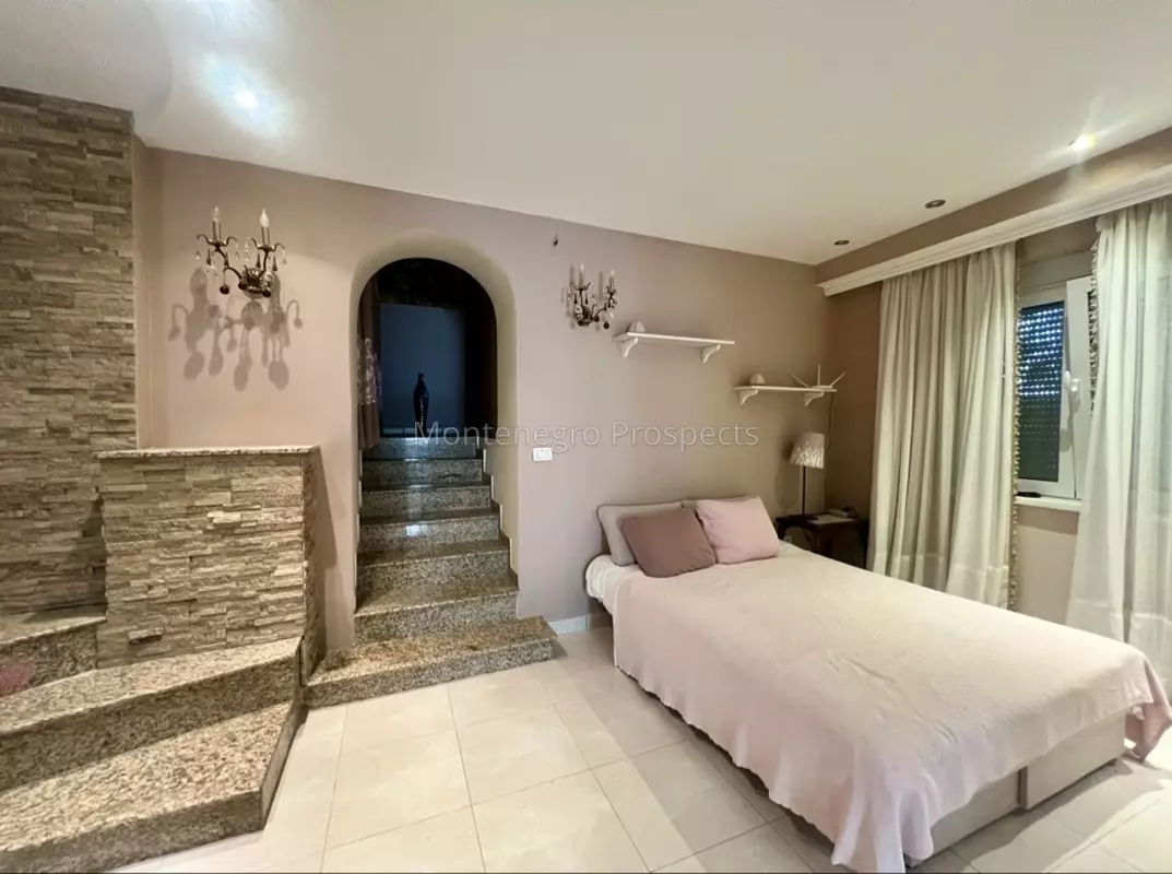 Villa in Bar, Montenegro, 360 m² - picture 7