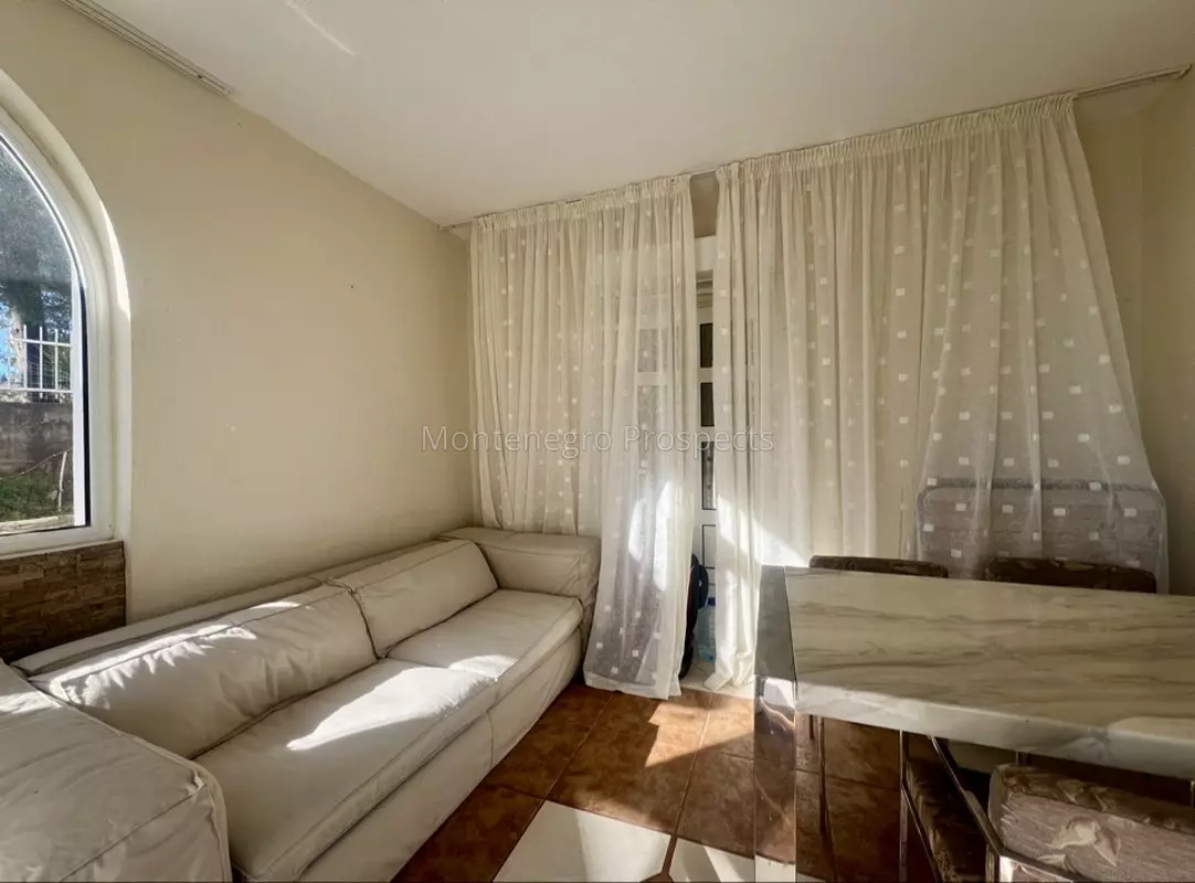 Villa in Bar, Montenegro, 360 m² - picture 5