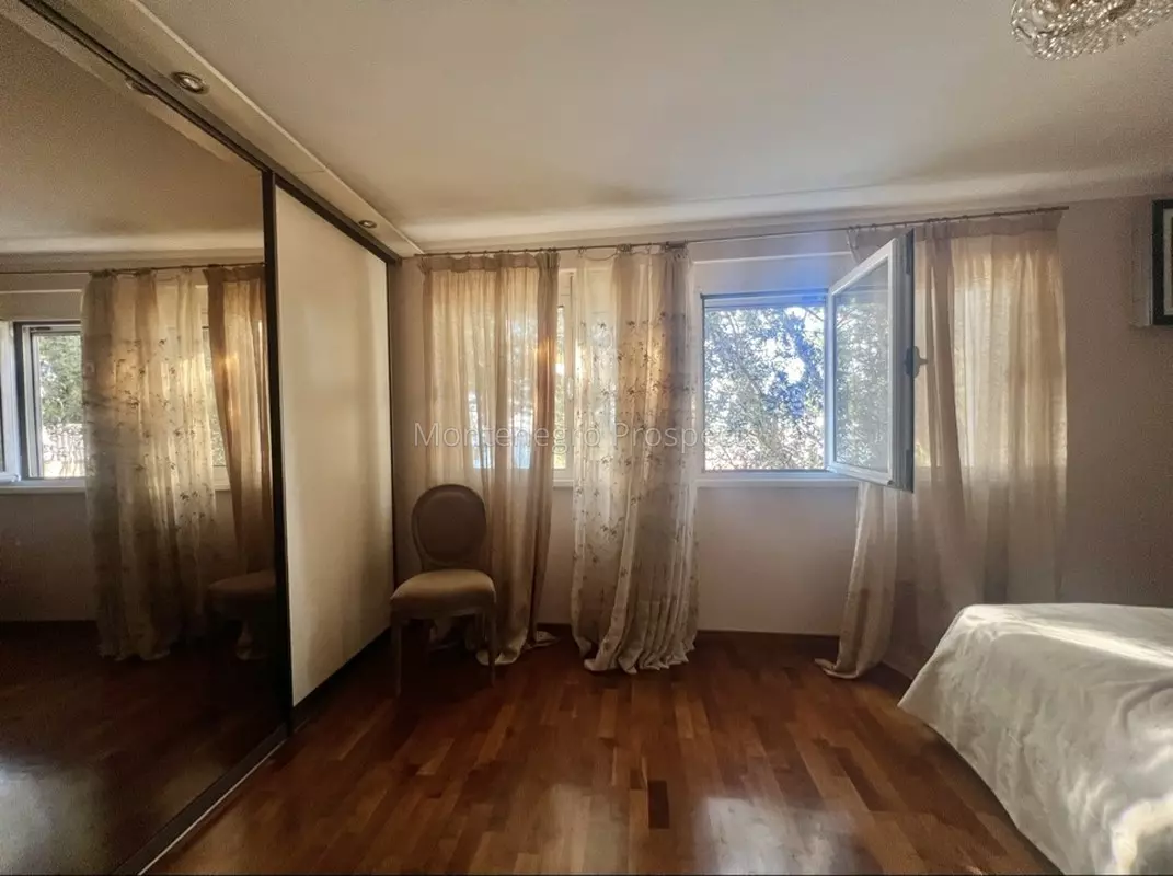 Villa in Bar, Montenegro, 360 m² - picture 14