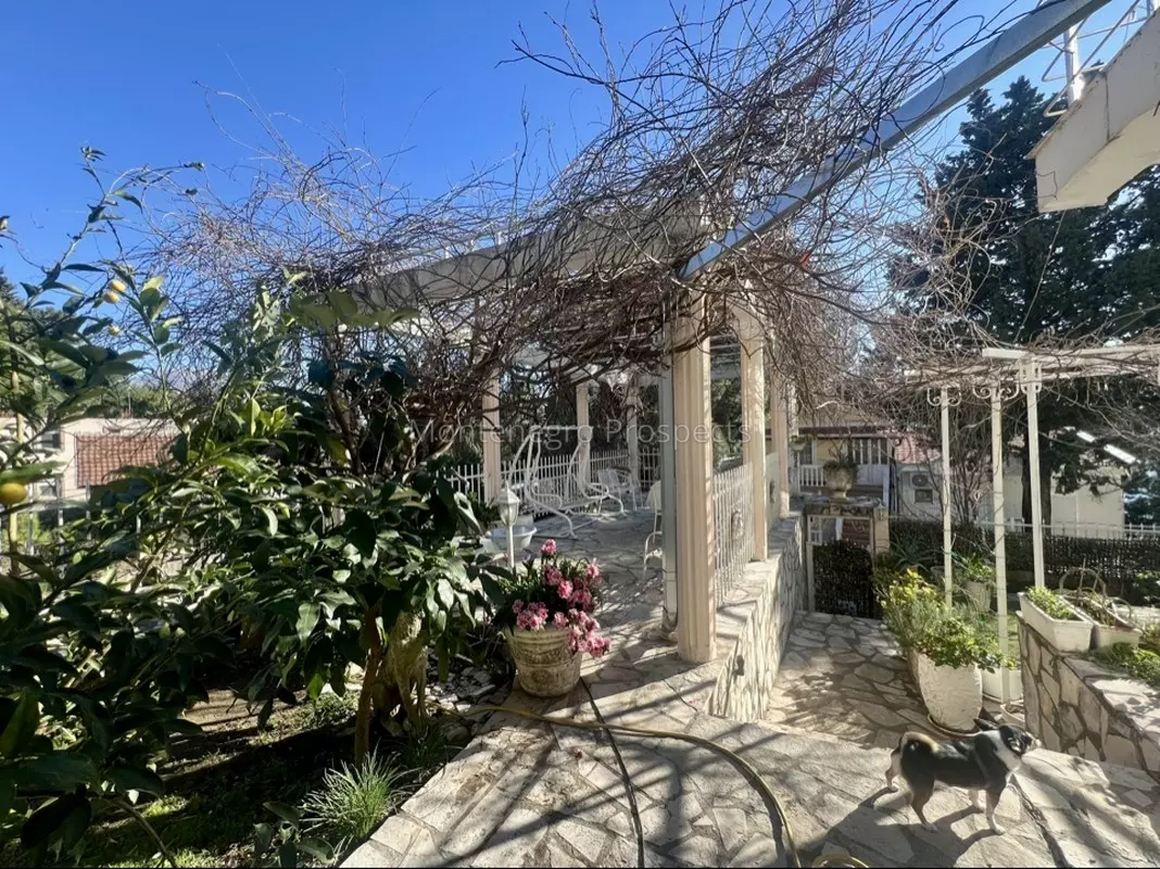 Villa in Bar, Montenegro, 360 m² - picture 4