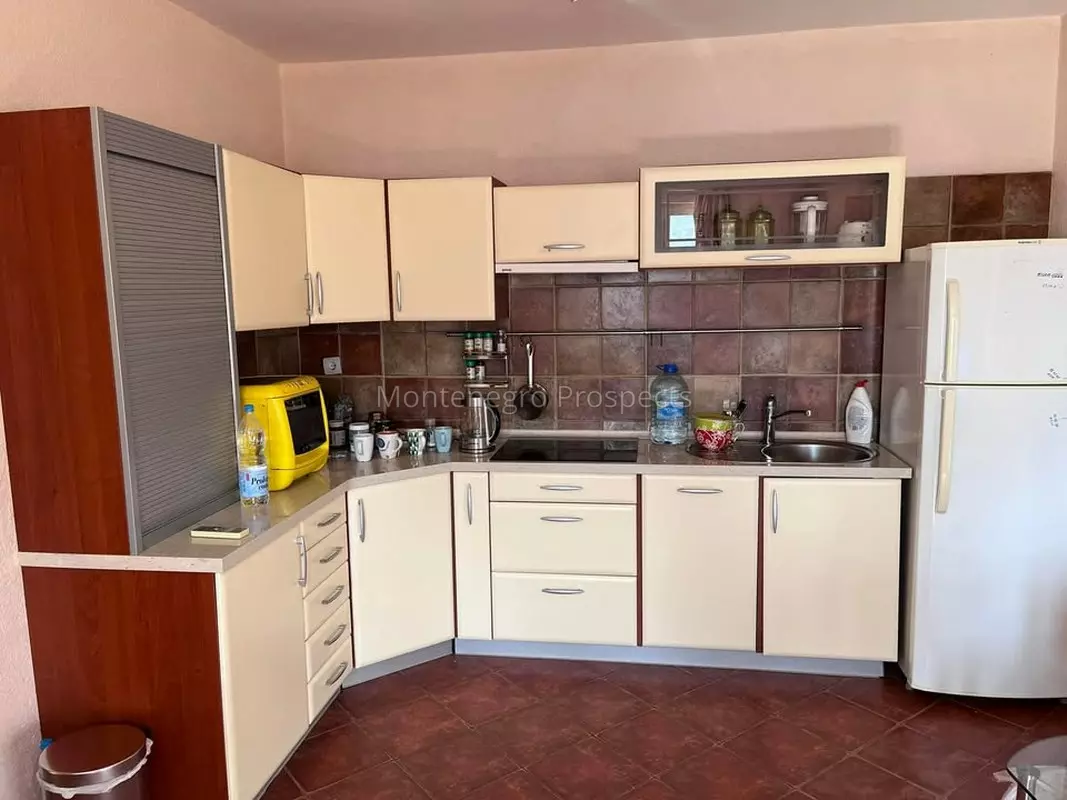 House in Kamenari, Montenegro, 165 m² - picture 4