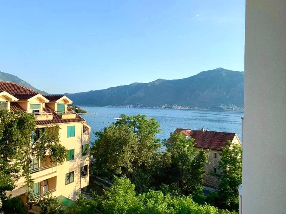 Flat in Ljuta, Montenegro, 64 m² - picture 1