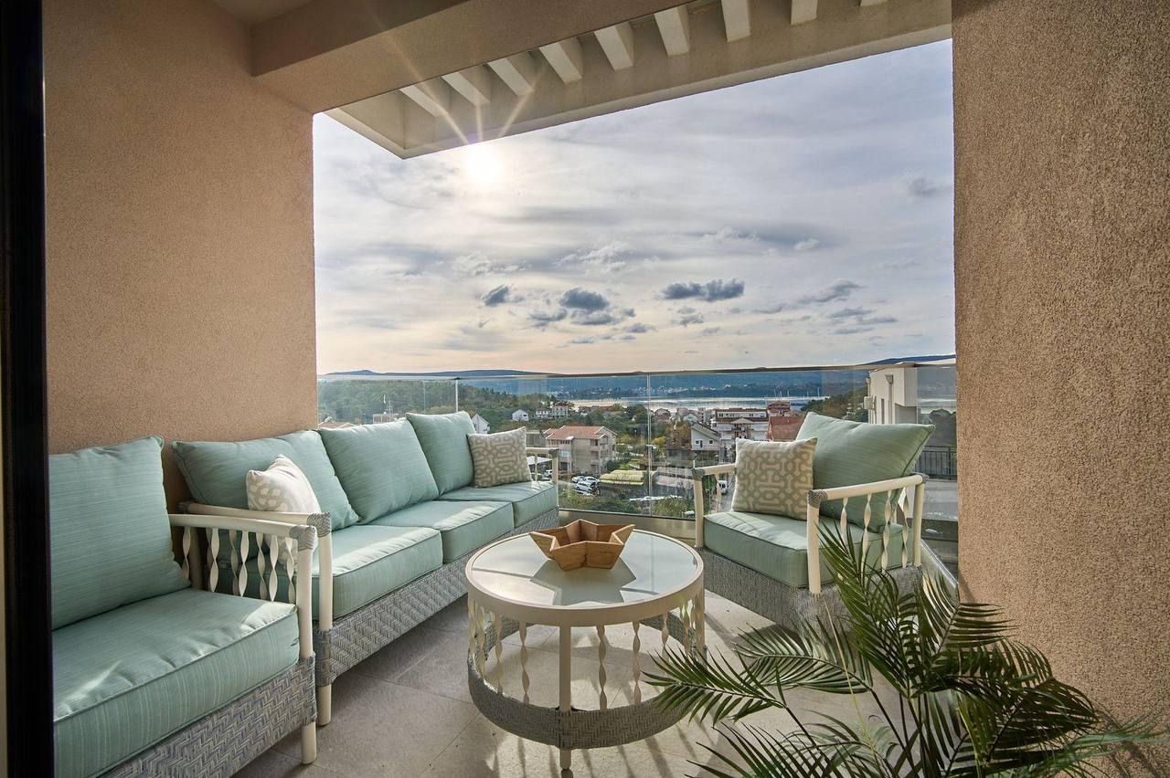 Appartement à Tivat, Monténégro, 62 m² - image 1