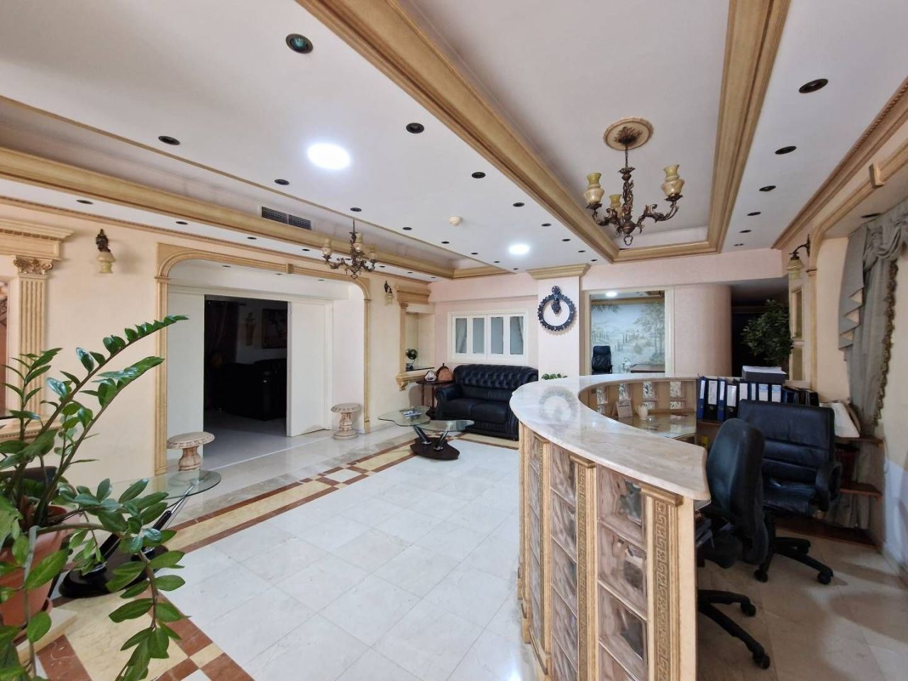 Oficina en Limasol, Chipre, 289 m² - imagen 1
