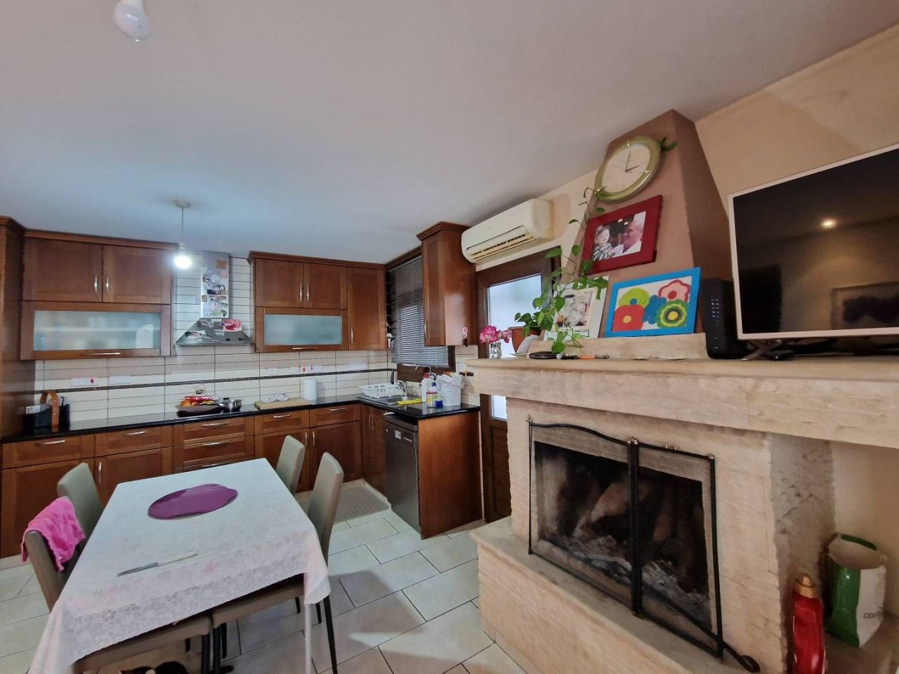 Propiedad comercial en Agios Athanasios, Chipre, 372 m² - imagen 2